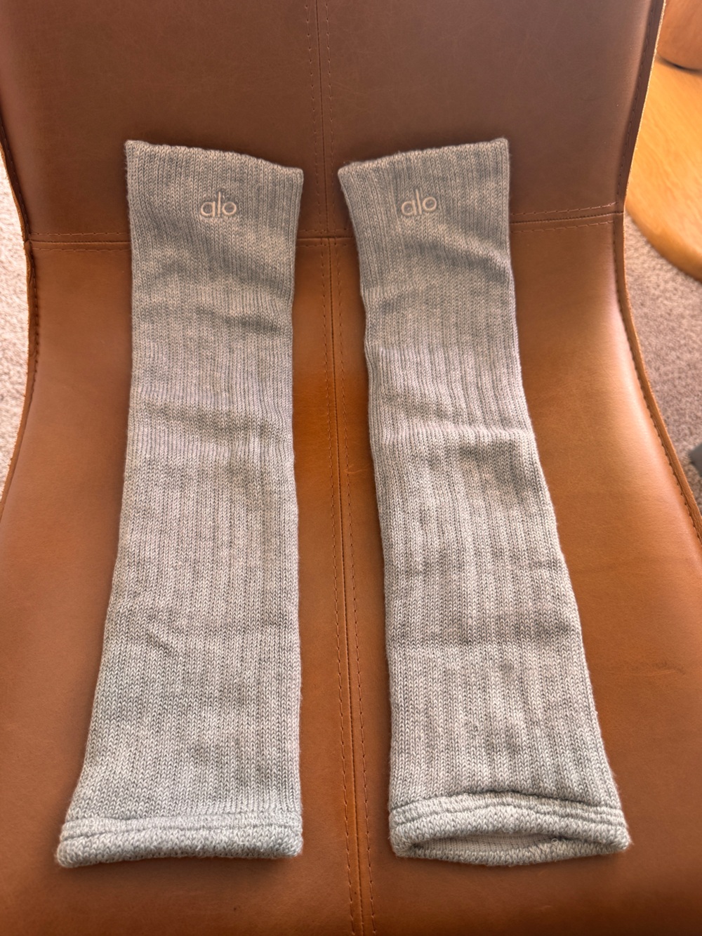 Alo Yoga Ribbed Leg Warmers Heather Gray NWOT